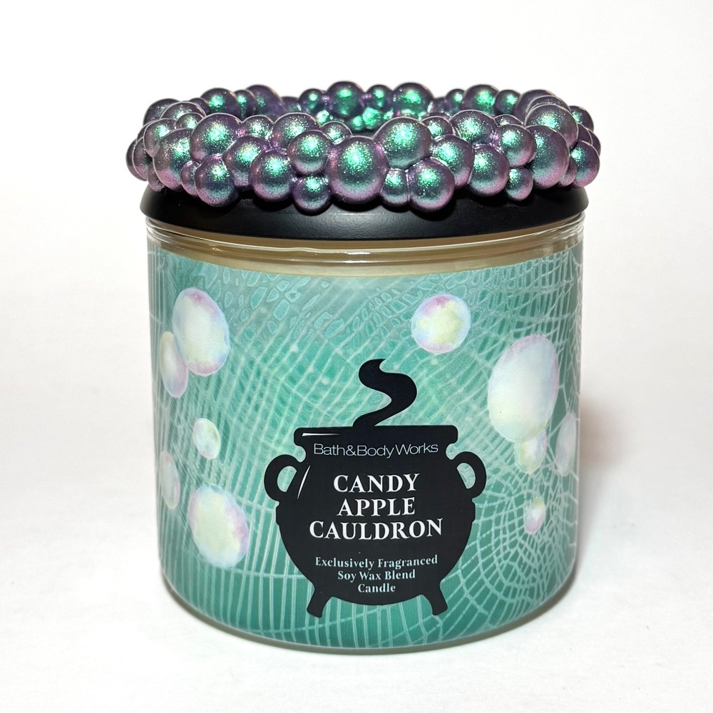 CANDY APPLE CAULDRON 3-Wick Candle - Picture 1 of 4